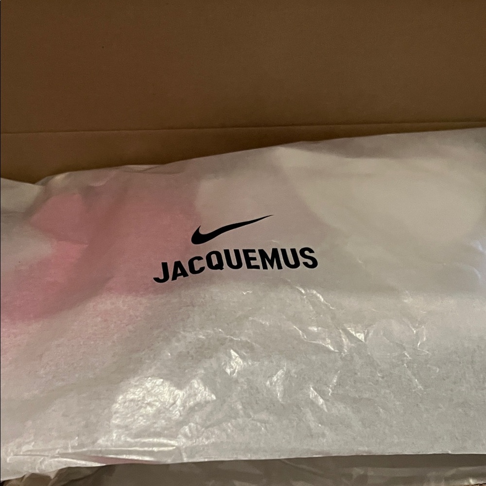 Jacquemus Nike Vibrant Pink Sneakers - Picture 3 of 5